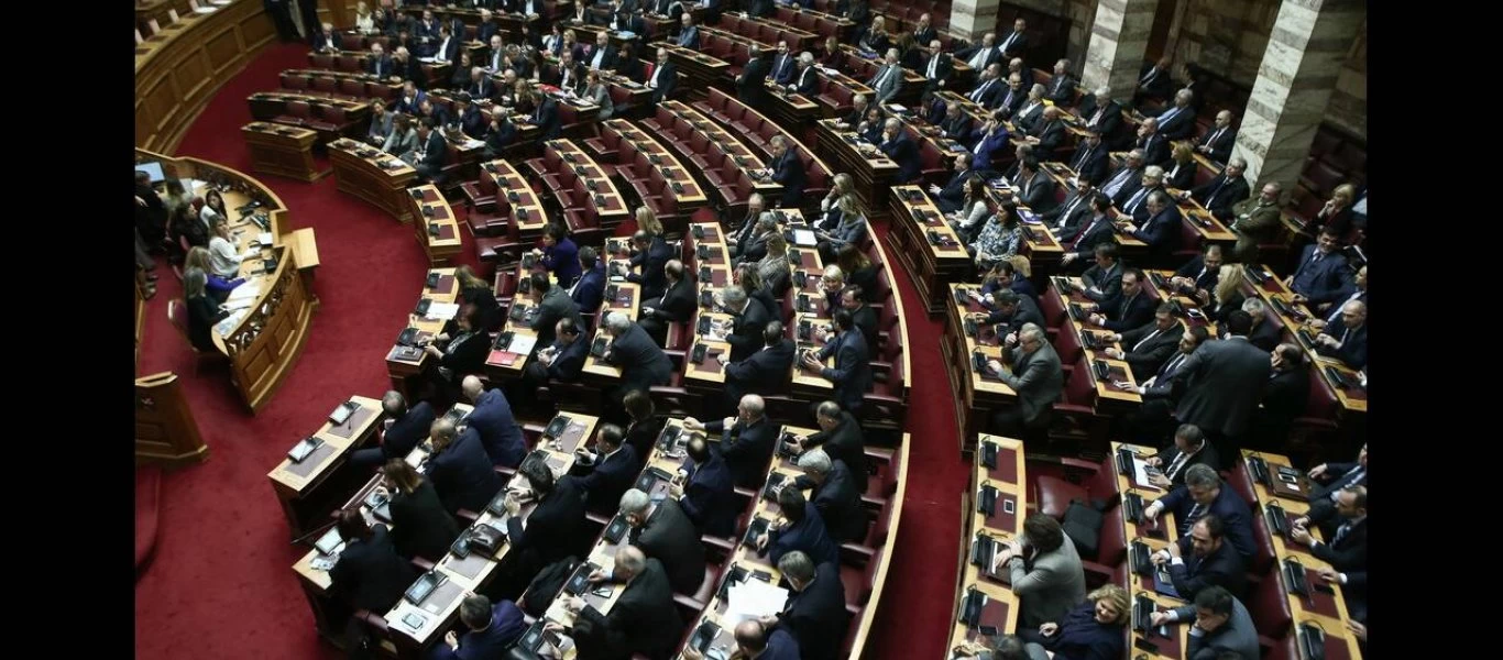 Τροπολογία για το ποδόσφαιρο: «Ικανοποίηση» στην κυβέρνηση επειδή… δυσαρεστήθηκαν και ο ΠΑΟΚ και ο Ολυμπιακός